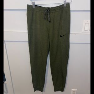 Nike Dri-FIT Tapered Training Joggers Olive Green Men’s Small